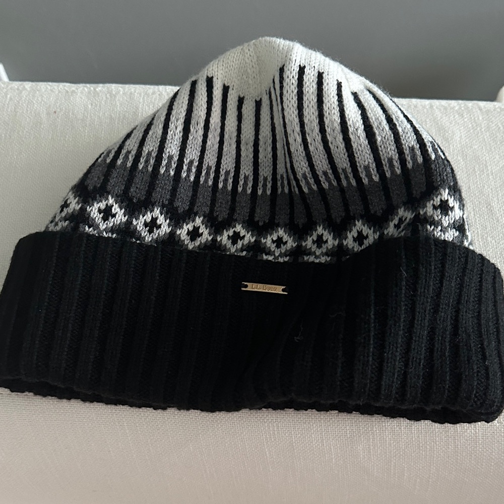 L.L. Bean Black and White Knit Beanie